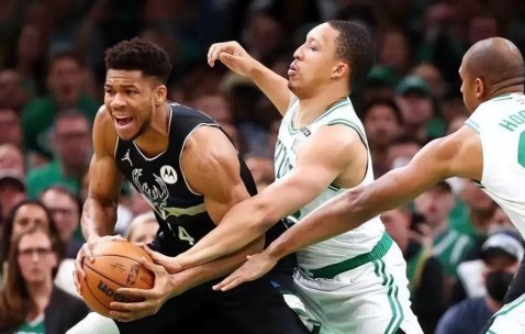 爱游戏-Rookie连续七场比赛得分超过比分优势明显，雄鹿挑战极限！的简单介绍