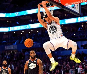 爱游戏体育- 库里复出首战 