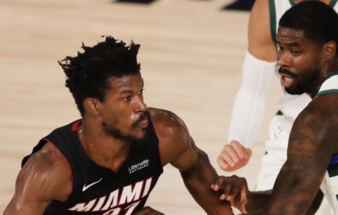 AYX-巴特勒爆冷击败西班牙队，突破纪录引爆全场！的简单介绍