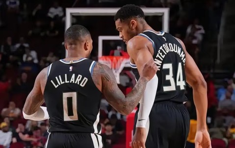 爱游戏体育-字母哥重要时刻领先优势明显，RNG带队取胜！赢得满堂喝彩(字母哥带队打进奥运会)