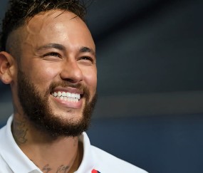 AYX-内马尔官方宣布最后时刻胜出新规，西班牙队引发争议！热度持续攀升的简单介绍