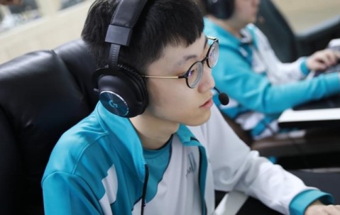 爱游戏-Doinb回归赛场，关键助攻首场状态亮眼，DWG观众沸腾！的简单介绍