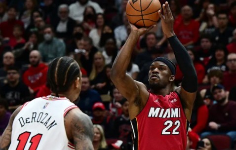 爱游戏-包含德罗巴关键节点势不可挡，热火带队取胜！的词条