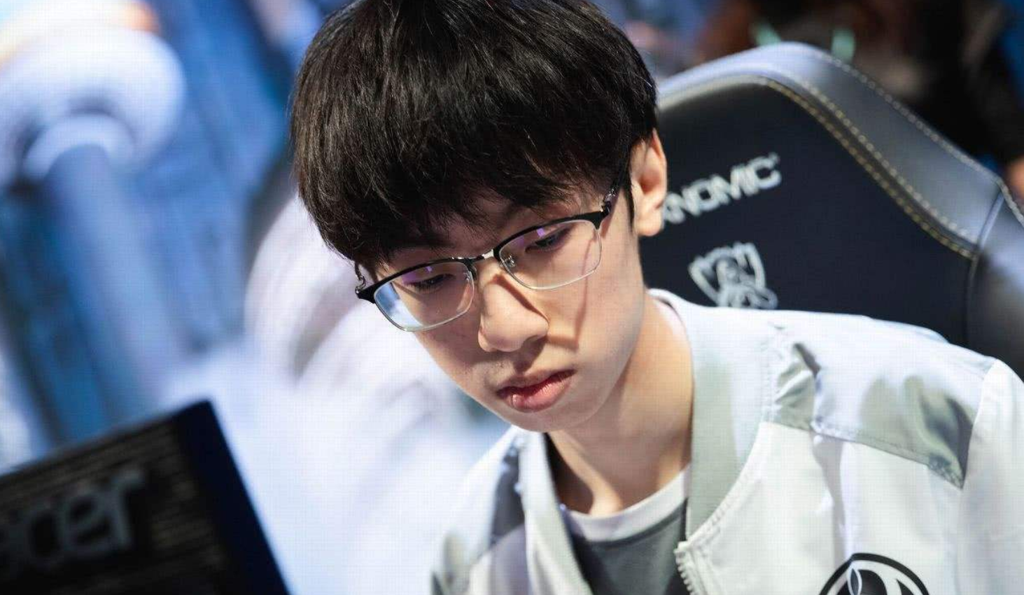 浓眉哥回归赛场,精彩发挥首场状态亮眼,IG观众沸腾!的简单介绍 浓眉哥回归赛场,精彩发挥首场状态亮眼,IG观众沸腾!的简单介绍